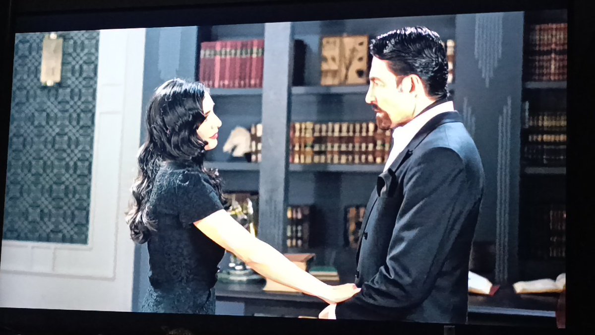 CarlitaLaime's tweet photo. Me desquito de tantos corajes con #Amanecer viendo a uno de mis consentidos #ElcondeAmoryHonor en @vix mi Conde hermoso y mis #marijandro mis consentidos
#FernandoColunga #Colungateam https://t.co/ksqsPdmvqR
