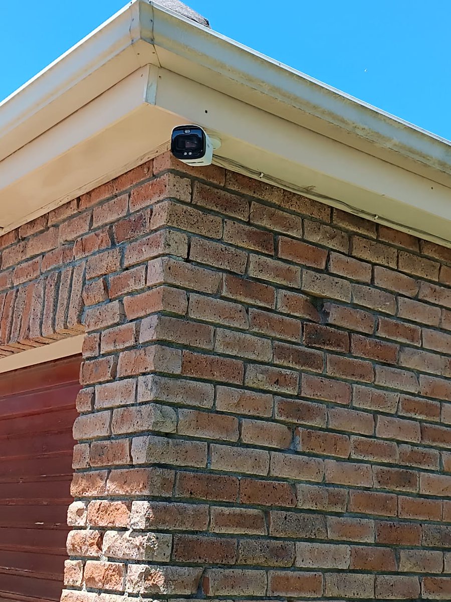 blesvy's tweet image. Secure your Assets with our CCTV and alarm Systems
Availabe in South Africa, Lesotho, Zambia and Zimbabwe