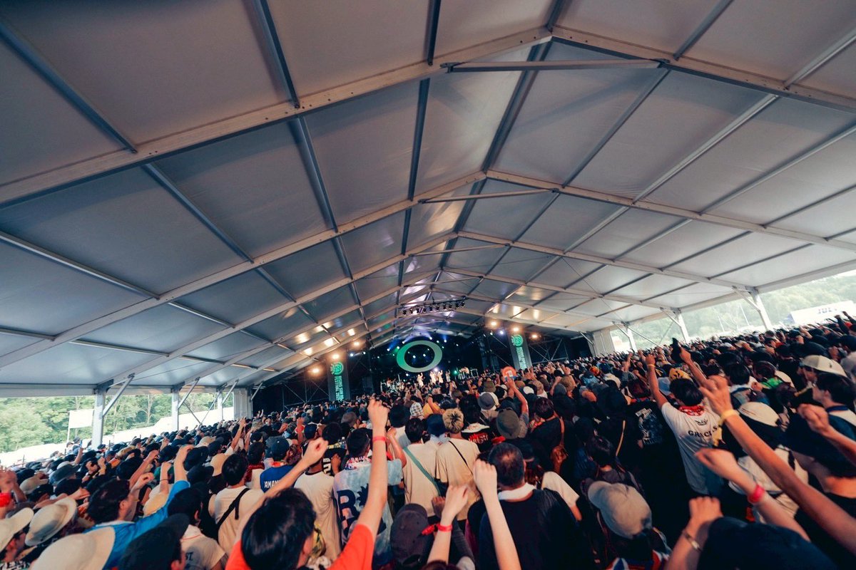 aina_BiSH's tweet photo. RISING SUN ROCK FESTIVAL2025

ありがとうございました🐑
驚くほど優しいお客さんでいっぱい！
北海道に飛び込む気持ちでステージに立てた！来てくれた方々本当に最高でした。

心から、いい日だった！
ありがとう🐑

素敵な🐑になれました(汗やばい)

📷 photo by 大峡典人 https://t.co/mtWEOPFMkL