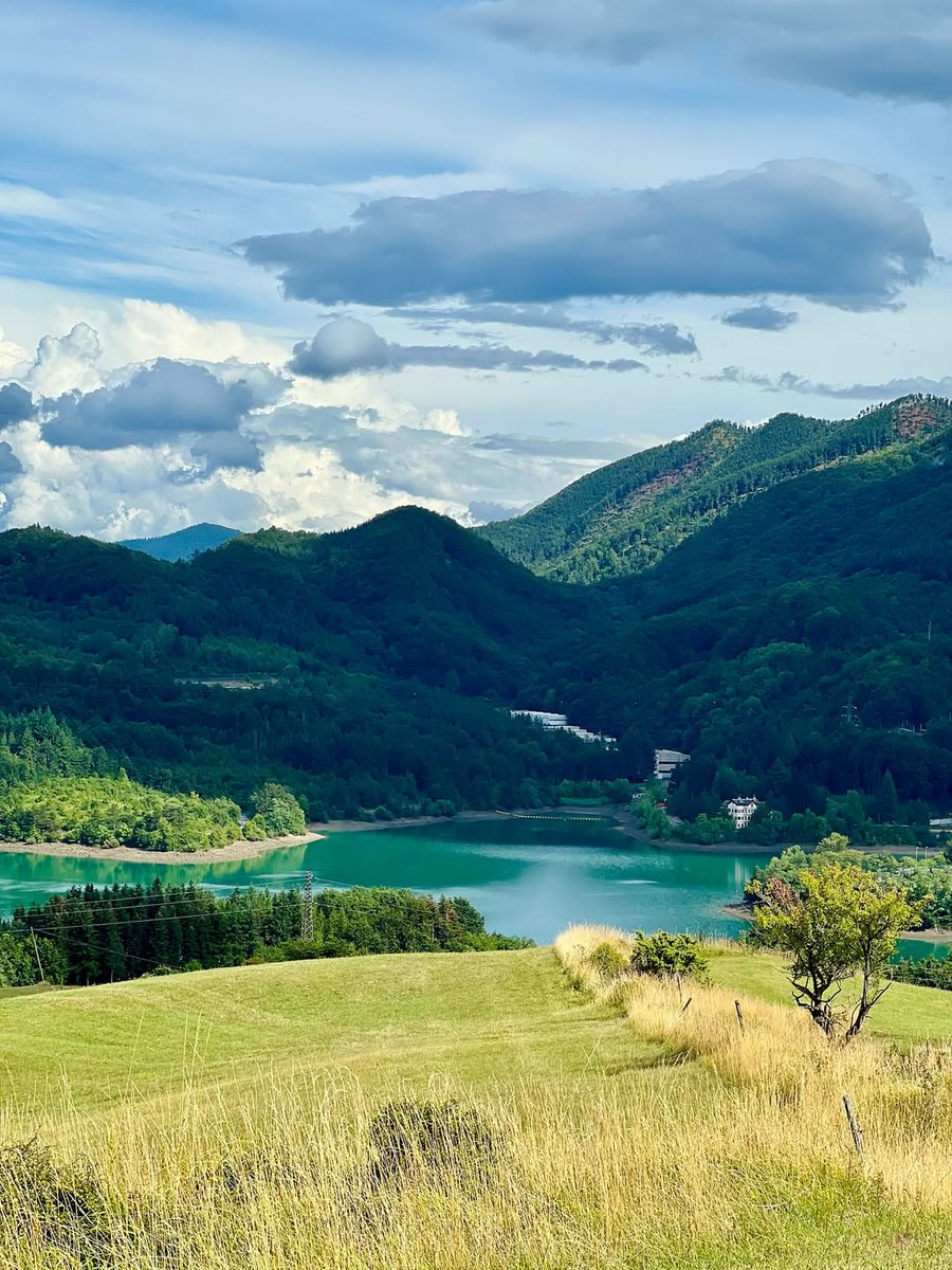Trascorrere il weekend in Appennino Bolognese significa vivere un’esperienza fatta di cose semplici, ma indimenticabili 💚: extrabo.com/it/appennino/

📸: rogerpines | #extraBO #inEmiliaRomagna #bolognawelcome