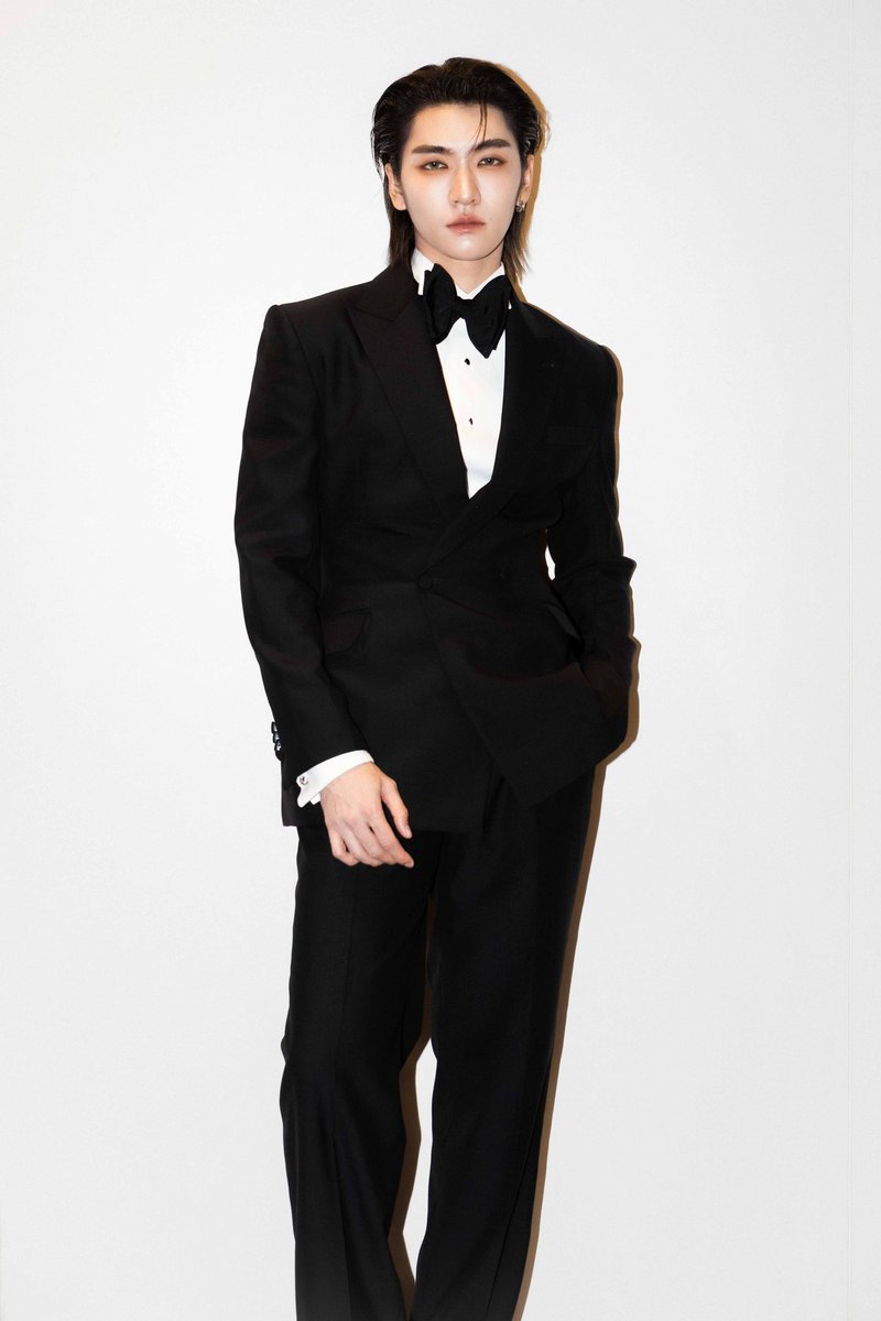 Ashitacoloring's tweet photo. @Bossckm_  in @poem_menswear 
At WEIBO GALA NIGHT
.
Stylist #ashitacoloring
.
BOSSCKM WEIBO GALA NIGHT
#BOSSCKM
#Bosschaikamon
#WeiboCulturalExchangeNight2025
#WeiboGala2025 https://t.co/jXzwYZFudi