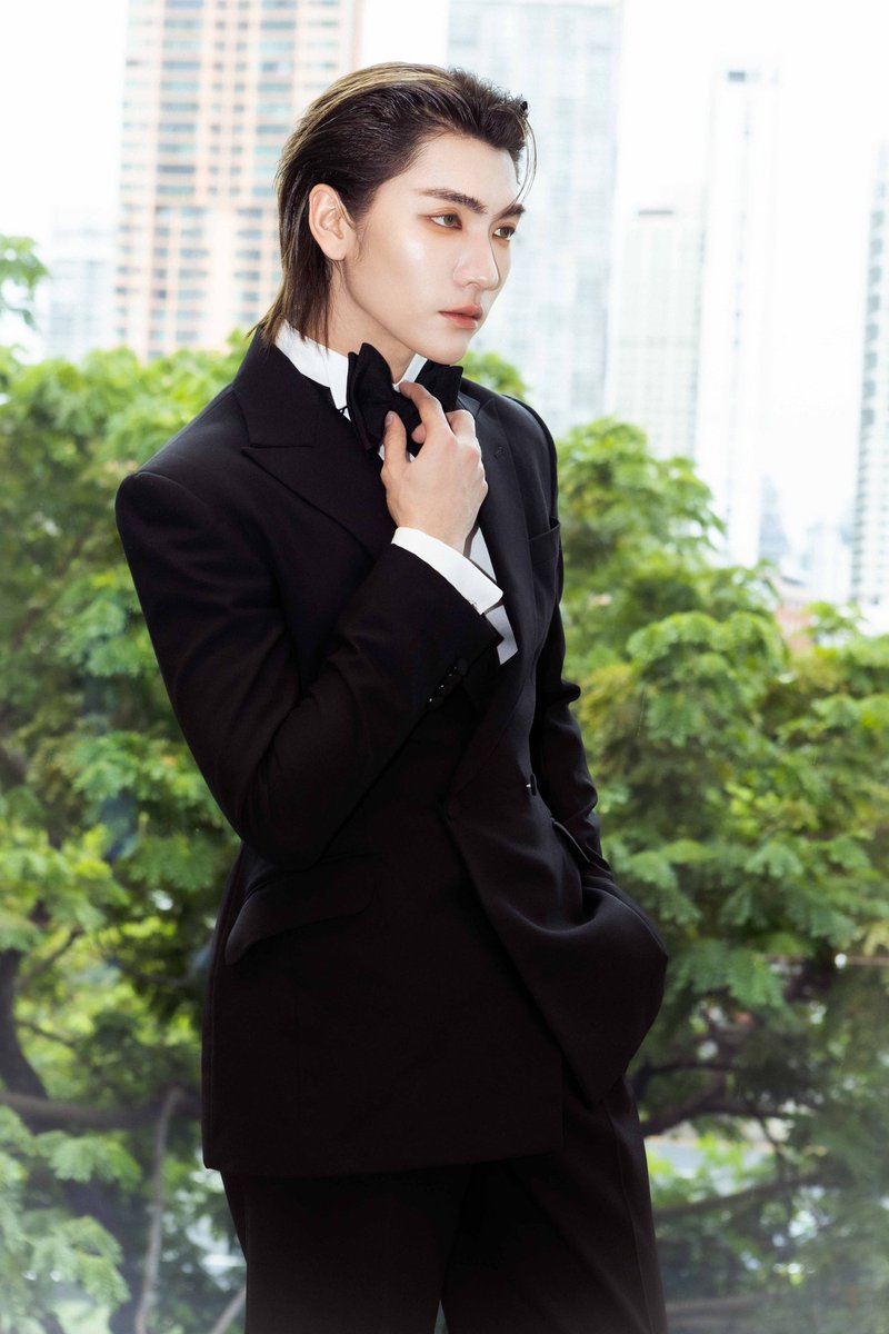 Ashitacoloring's tweet photo. @Bossckm_  in @poem_menswear 
At WEIBO GALA NIGHT
.
Stylist #ashitacoloring
.
BOSSCKM WEIBO GALA NIGHT
#BOSSCKM
#Bosschaikamon
#WeiboCulturalExchangeNight2025
#WeiboGala2025 https://t.co/jXzwYZFudi
