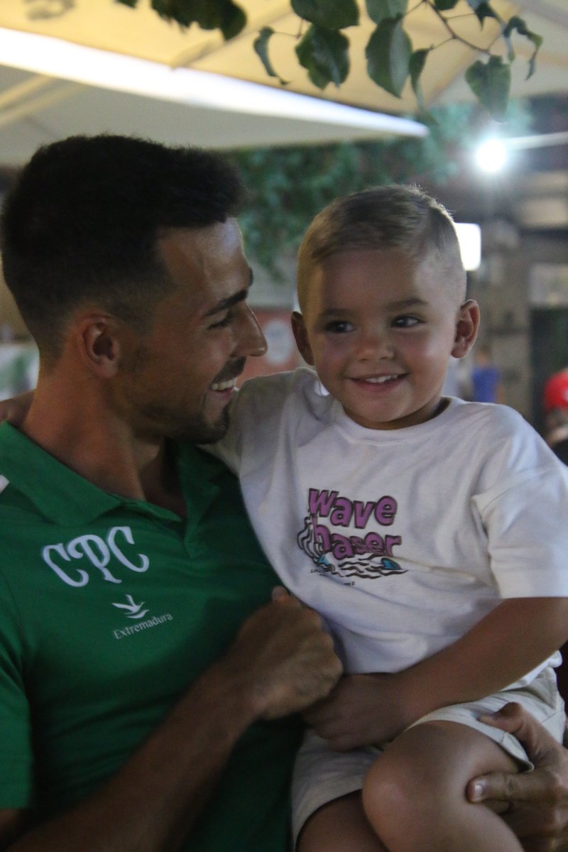 CP Cacereño (@cpcacerenosad) on Twitter photo 📸 Imágenes de la presentación de equipaciones del #CPCacereño en: bit.ly/4mP3Cms
©️ <a href="/javago_cc/">Fotografo oficial C.P.C</a>
#EligeCreer #LaOrdenDelDecano
#AúpaCPC 📸 Imágenes de la presentación de equipaciones del #CPCacereño en: bit.ly/4mP3Cms
©️ <a href="/javago_cc/">Fotografo oficial C.P.C</a>
#EligeCreer #LaOrdenDelDecano
#AúpaCPC