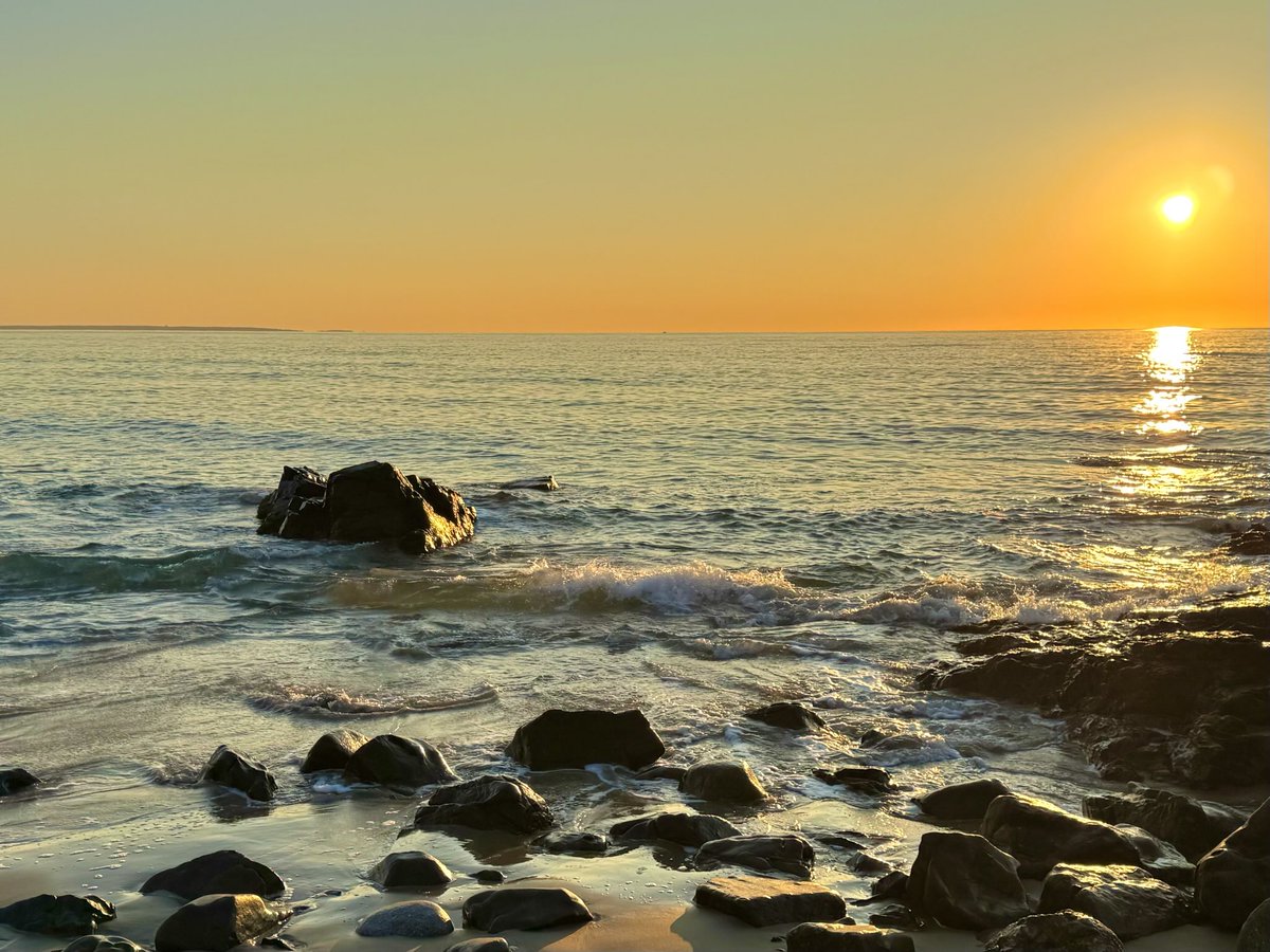 Realtor Rick 💙 (@rick03907) on Twitter photo Saturday sun #ogunquit #maine <a href="/WxVictoriawis/">Meteorologist Victoria Wisniewski</a> <a href="/NorahHoganWMTW/">Norah Hogan</a> <a href="/colleenhurleywx/">C❄️lleen Hurley</a> <a href="/StormHour/">#StormHour</a> <a href="/WMTWTV/">WMTW TV</a> Saturday sun #ogunquit #maine <a href="/WxVictoriawis/">Meteorologist Victoria Wisniewski</a> <a href="/NorahHoganWMTW/">Norah Hogan</a> <a href="/colleenhurleywx/">C❄️lleen Hurley</a> <a href="/StormHour/">#StormHour</a> <a href="/WMTWTV/">WMTW TV</a>