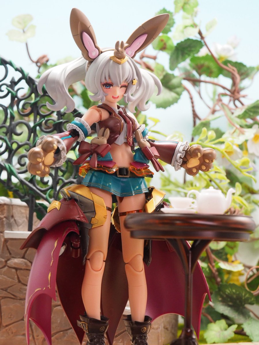 今回、使用しましたディーラーさんはこちらです。↓

・フェイスパーツ:hyenaさん(<a href="/hyena1129/">hyena@次は9月みんトラ・ブンノイチ</a>)
・腕フリルパーツ:たつかぜさん(<a href="/Tatukaje/">たつかぜ</a>)
・ベルト:村里屋さん(<a href="/ShiketanBuilder/">村里 壮二郎@AKG27 2F F12/村里屋</a>)
・ブーツ: ST-GEARさん(<a href="/ST_GEAR/">ST-GEAR</a>)
・ティーセット:オルム製作所さん(<a href="/ormeseisakujo/">オルム製作所</a>)