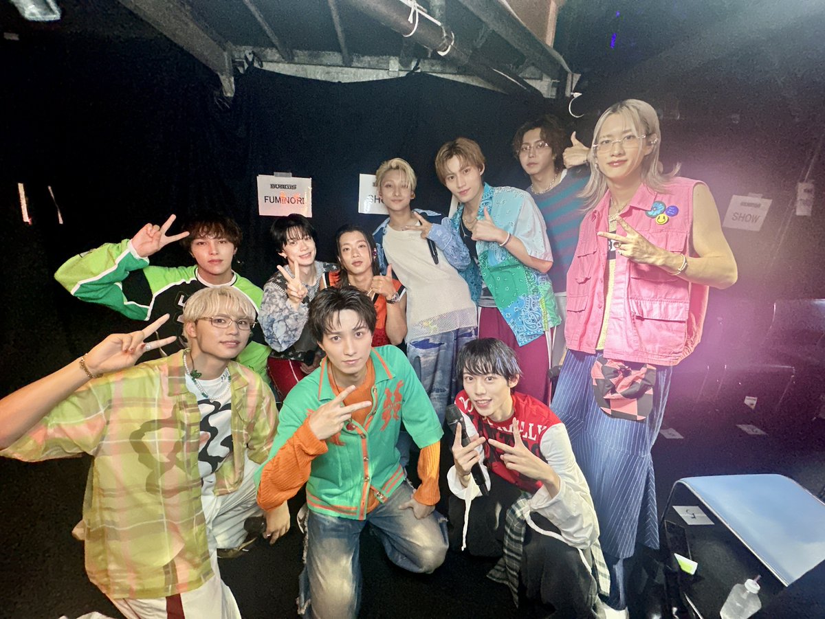 buddiis's tweet photo. 『EBiDAN THE LIVE 2025
　HOTEL NINE STAR』🍽

BUDDiiSパフォーマンス曲は
最新曲「BLUE SODA」でした🫧

🎶作詞作曲 #KEVIN
🕺振り付け #FUMINORI / #FUMIYA

Official Lyric Video🎥
https://t.co/Wv6YQBlrSh

LISTEN🎶
https://t.co/RfmwSl3UET

#エビライ #エビライ2025
#エビライDAY2同時視聴
#BUDDiiS