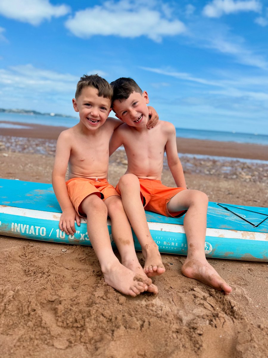 Mrs_Foyle's tweet image. summer holidays ☀️🩷