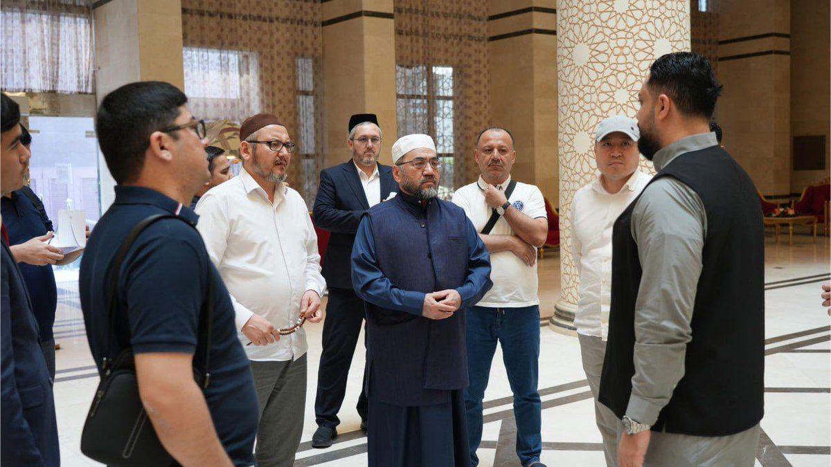 ramzialkutbi's tweet image. Looking back at the preparations for the Hajj season 1446 in Makkah and Madinah covering hotels, transportation, and catering for the pilgrims of Uzbekistan 🇺🇿.
It was an honor to accompany His Excellency the Minister of Religious Affairs, the Grand Mufti of Uzbekistan, and the…