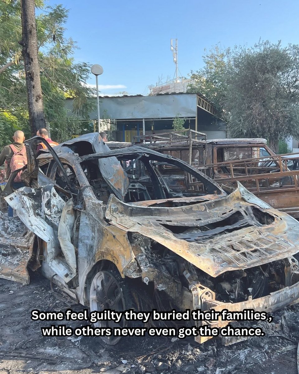 plesti_alaqad's tweet photo. Survivor’s guilt isn’t just about making it out alive while others are still in Gaza..
 it’s about living your day knowing that innocent people are being bombed and starved at the same time. And somehow, the world keeps moving..
#savegaza
#Donate 
#FucktheIdf
#gazawillbefree https://t.co/UDnXhsATPq