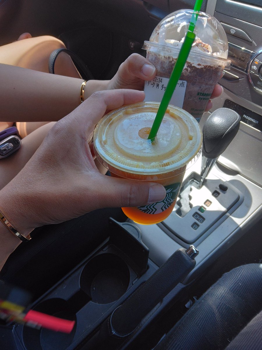 昨日は花火大会🎆
マジで飲みすぎたw
なぜか母ちゃんがみんなに助六🤣
今日はのんびりした
みんなお疲れ様(*^-^)ﾉ