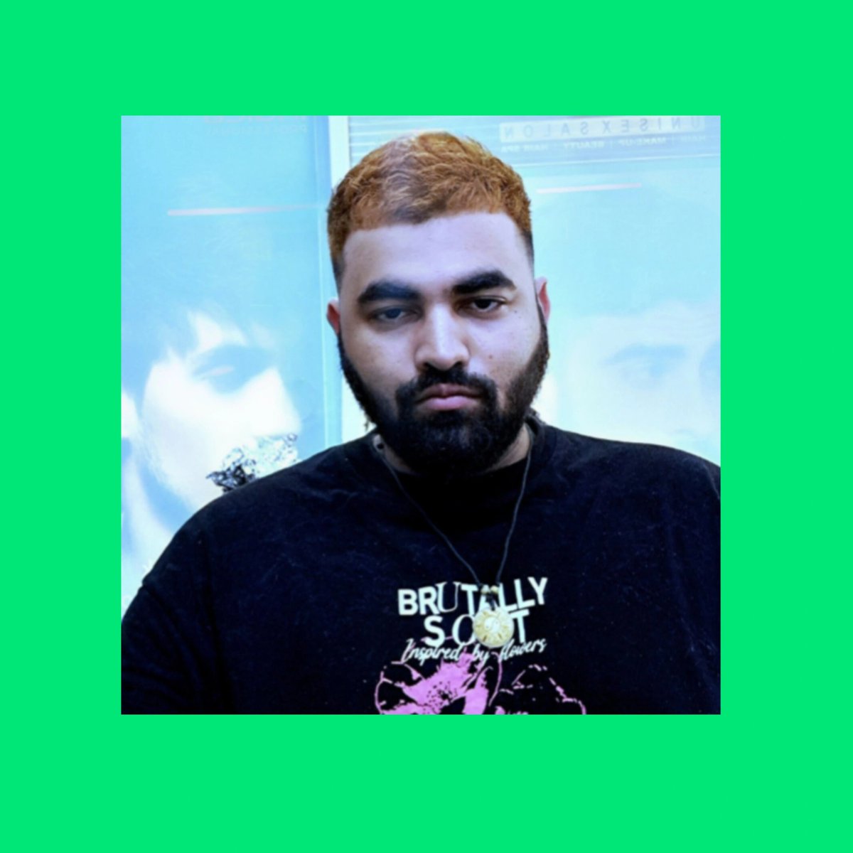 Ganda chashma pehn ne se duniya kaafi alag dikhti hai