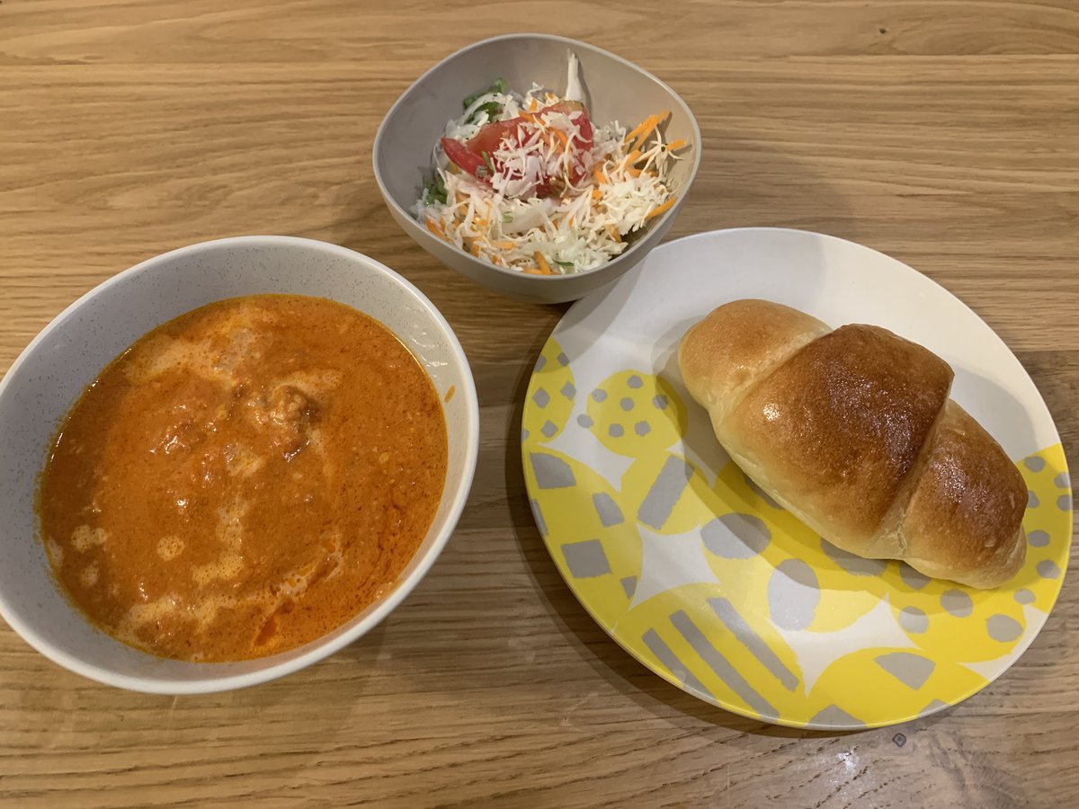 ohuru's tweet photo. 娘とスパイスからバターチキン作った。ちゃんと美味しく出来て満足！ https://t.co/CS8yJFl8df