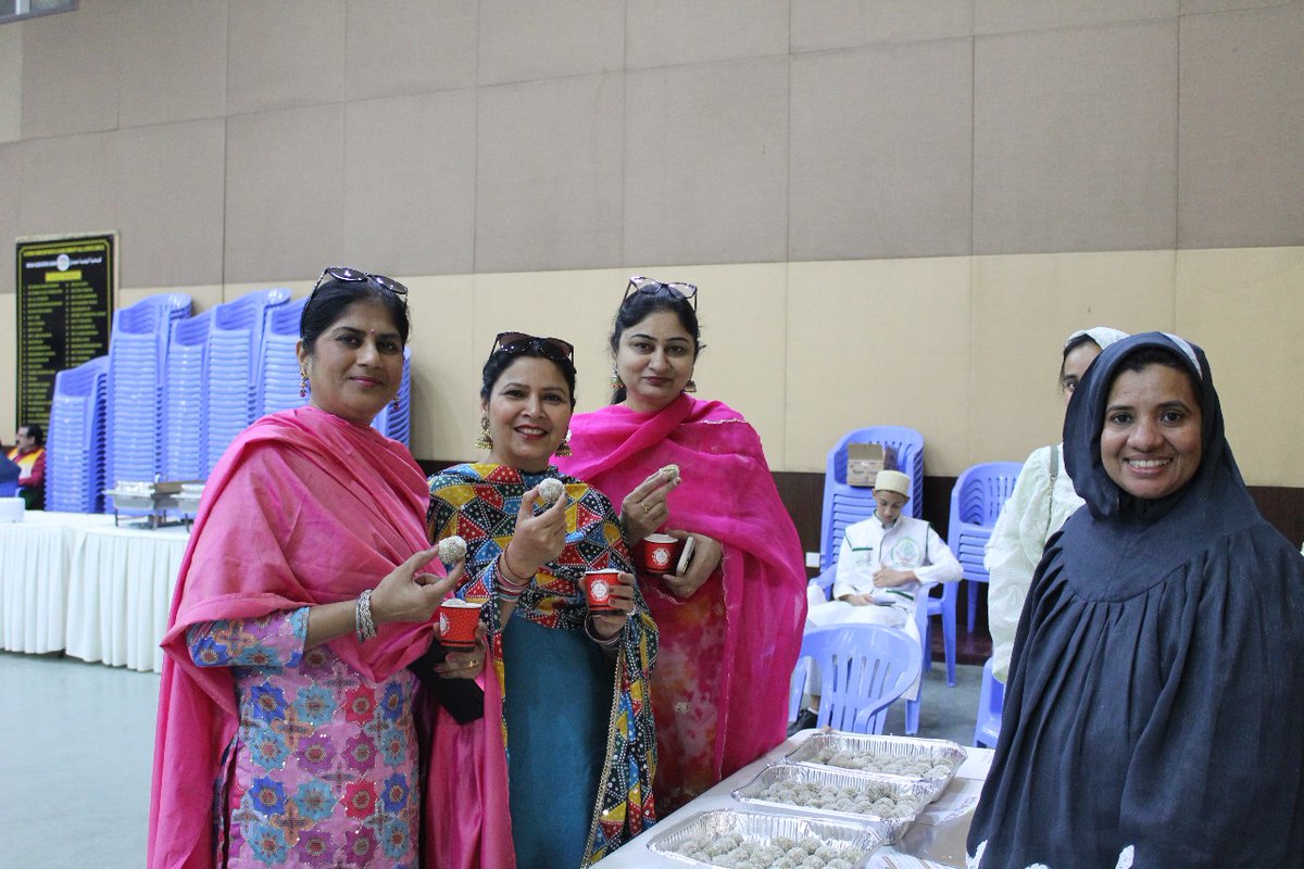 What a Day! 
The Dawoodi Bohra community of #Ajman and the Indian Association joined hands to launch a Millet Drive, promoting sustainable and nutrient-rich grains like jowar &amp; bajra, in honour of #IndependenceDayIndia .
This isn't just about food, it's a movement for a