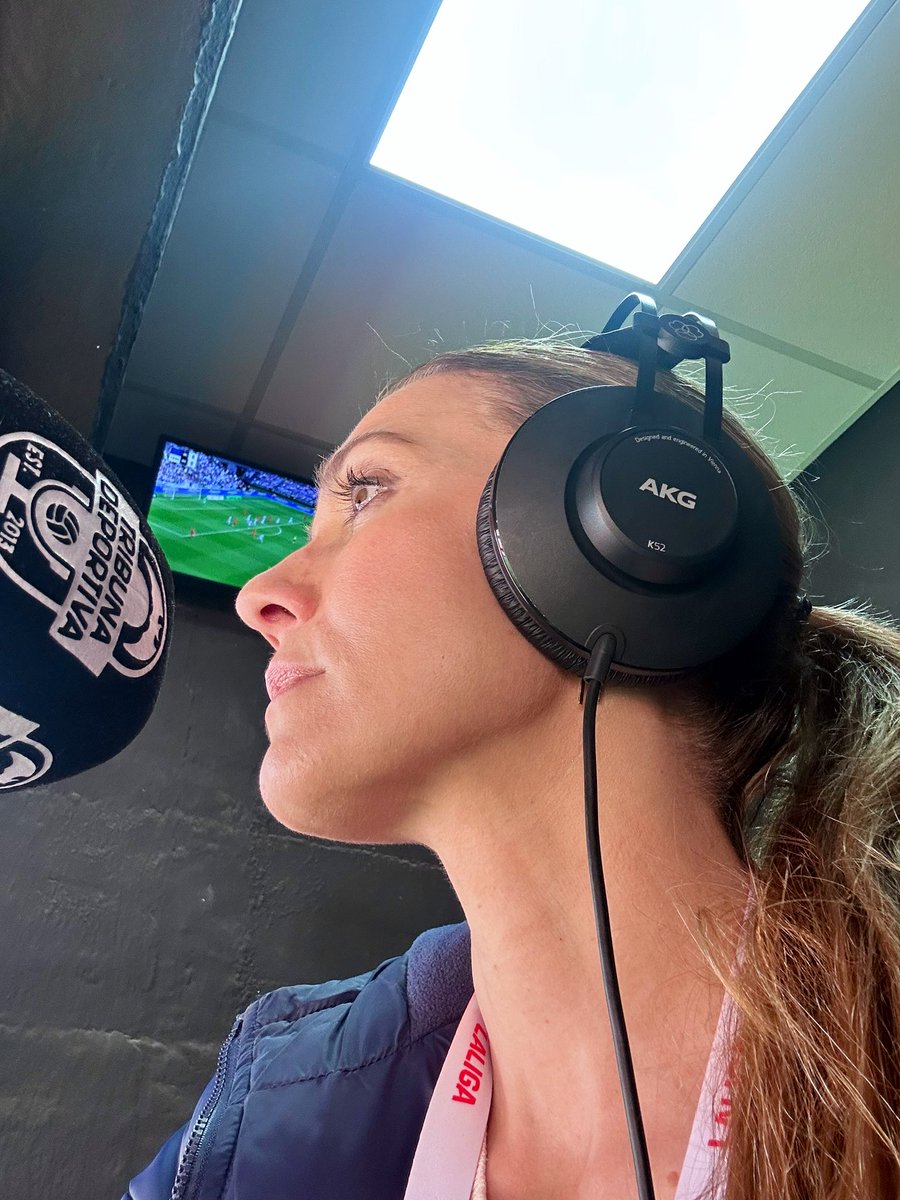 Esther Collado tweet media