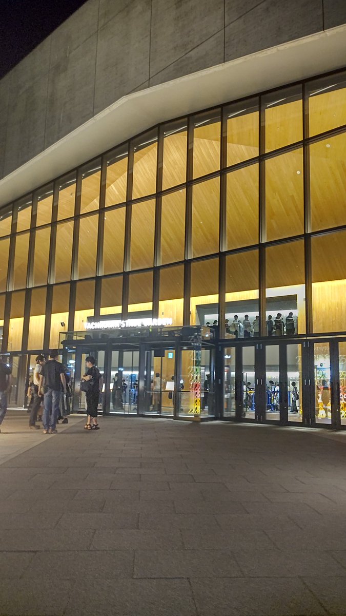 #AC6Concert

至近距離でバチクソ音圧浴びた浴びた！
スタンディングオベーションとか初めてやった！！！

良い体験できました、本日はありがとうございました！

京都公演の人達！
腹をくくって浴びに行け！！！