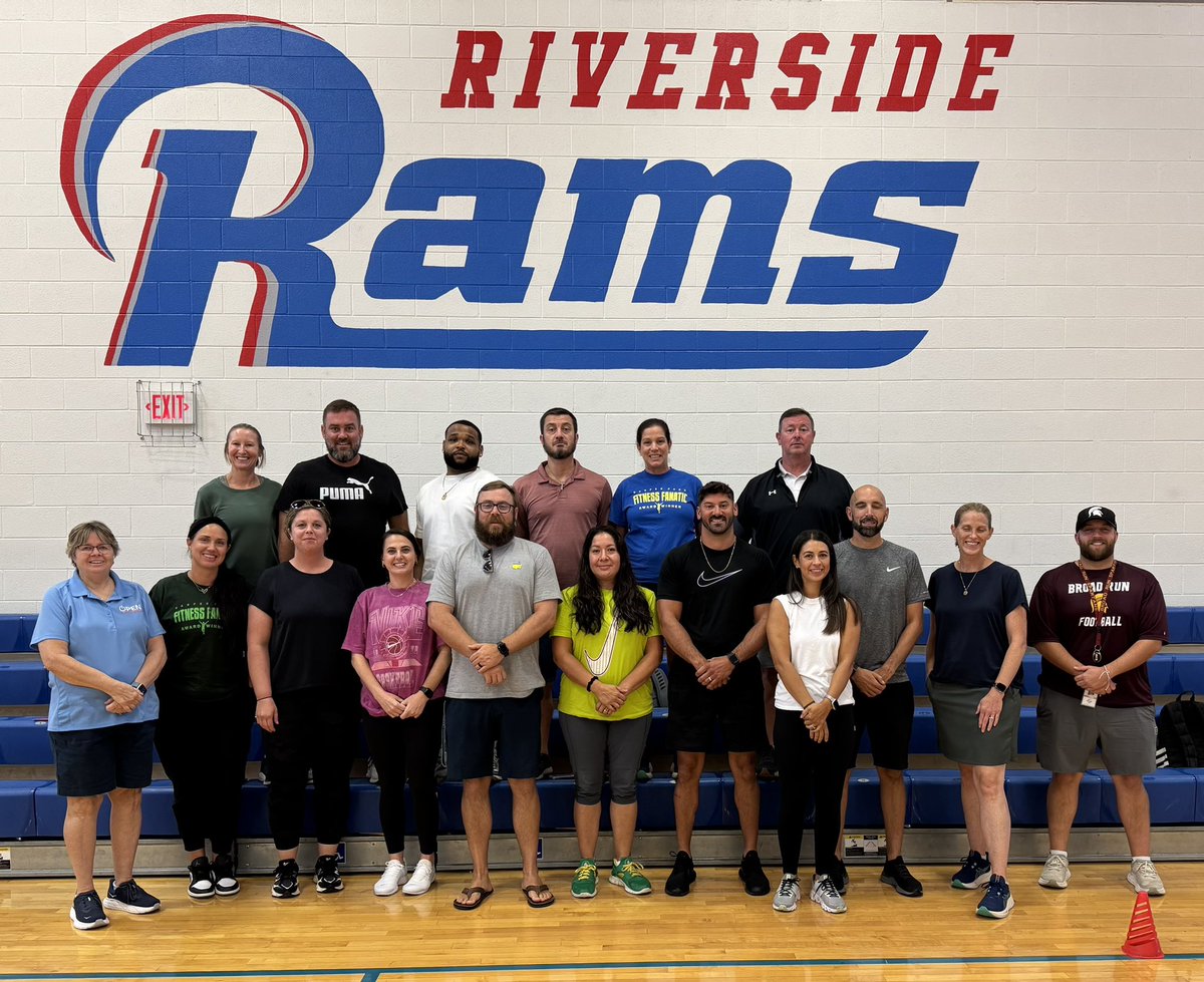 ncpe4life's tweet photo. @LCPSOfficial @awheeler_wheels Loudoun County + @OPEN.varsityuniversity Sport Education = Students Centered, Engage, Design, Assess and Reflect! Enjoyed a wonderful PE Staff Development Day! #TeachershelpingTeachers https://t.co/nTU6f5BACH