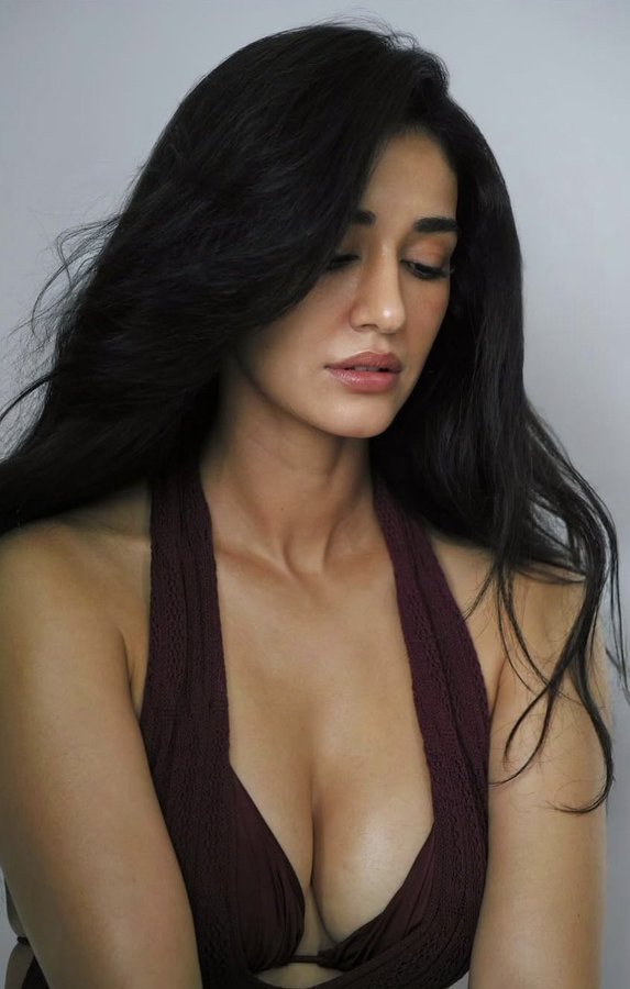 Gyd9ro9boAAQdBx?format=jpg&name=900x900