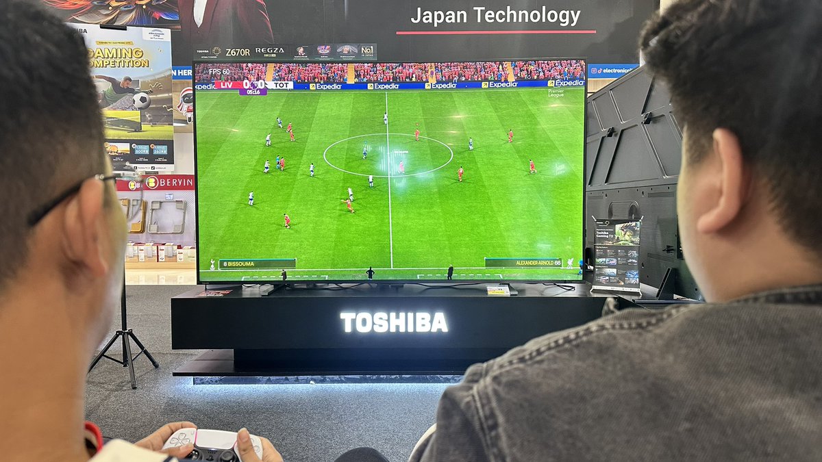 Toshiba TV (@toshibatv_id) on Twitter photo Iya nih lagi dipake tanding El-Classico antara <a href="/LaMasia_idn/">All About La Masia</a> dan <a href="/mediamadridista/">Media Madridista</a> 🔥🔥🔥 Iya nih lagi dipake tanding El-Classico antara <a href="/LaMasia_idn/">All About La Masia</a> dan <a href="/mediamadridista/">Media Madridista</a> 🔥🔥🔥