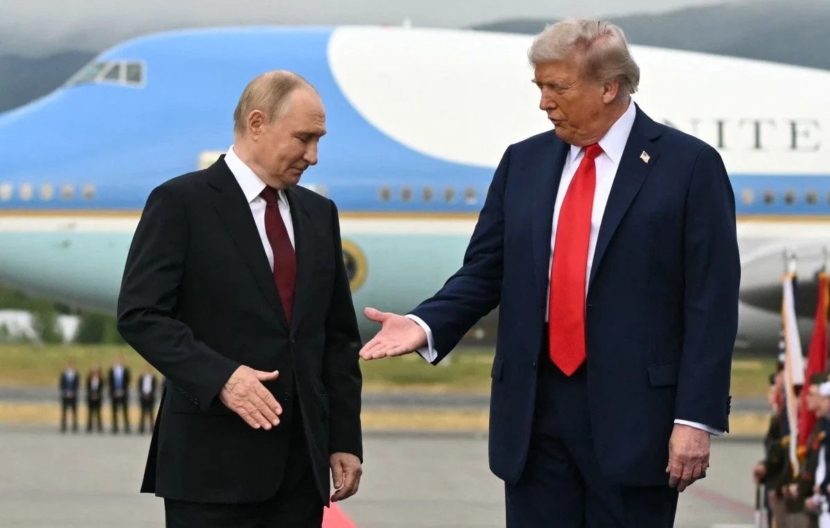 jacques duplessy (@jacquesduplessy) on Twitter photo 1/2 Échec et trahison de Trump : une de plus. Nous pouvons concrètement : achetons un 6eme container hôpital de campagne. 25000 €. On boucle cette collecte et <a href="/AssociationSAF3/">Association SAFE</a>
l'achète !
helloasso.com/associations/a… <a href="/AudrandS/">Stéphane Audrand</a> <a href="/thetoitoi/">Antoine 🇫🇷</a> <a href="/AllaPoedie/">Alla Poedie 🇺🇦🇫🇷</a> <a href="/nicolas_richoux/">RICHOUX Nicolas</a> <a href="/BarereG/">Barere Gerald 🇺🇦</a> 1/2 Échec et trahison de Trump : une de plus. Nous pouvons concrètement : achetons un 6eme container hôpital de campagne. 25000 €. On boucle cette collecte et <a href="/AssociationSAF3/">Association SAFE</a>
l'achète !
helloasso.com/associations/a… <a href="/AudrandS/">Stéphane Audrand</a> <a href="/thetoitoi/">Antoine 🇫🇷</a> <a href="/AllaPoedie/">Alla Poedie 🇺🇦🇫🇷</a> <a href="/nicolas_richoux/">RICHOUX Nicolas</a> <a href="/BarereG/">Barere Gerald 🇺🇦</a>