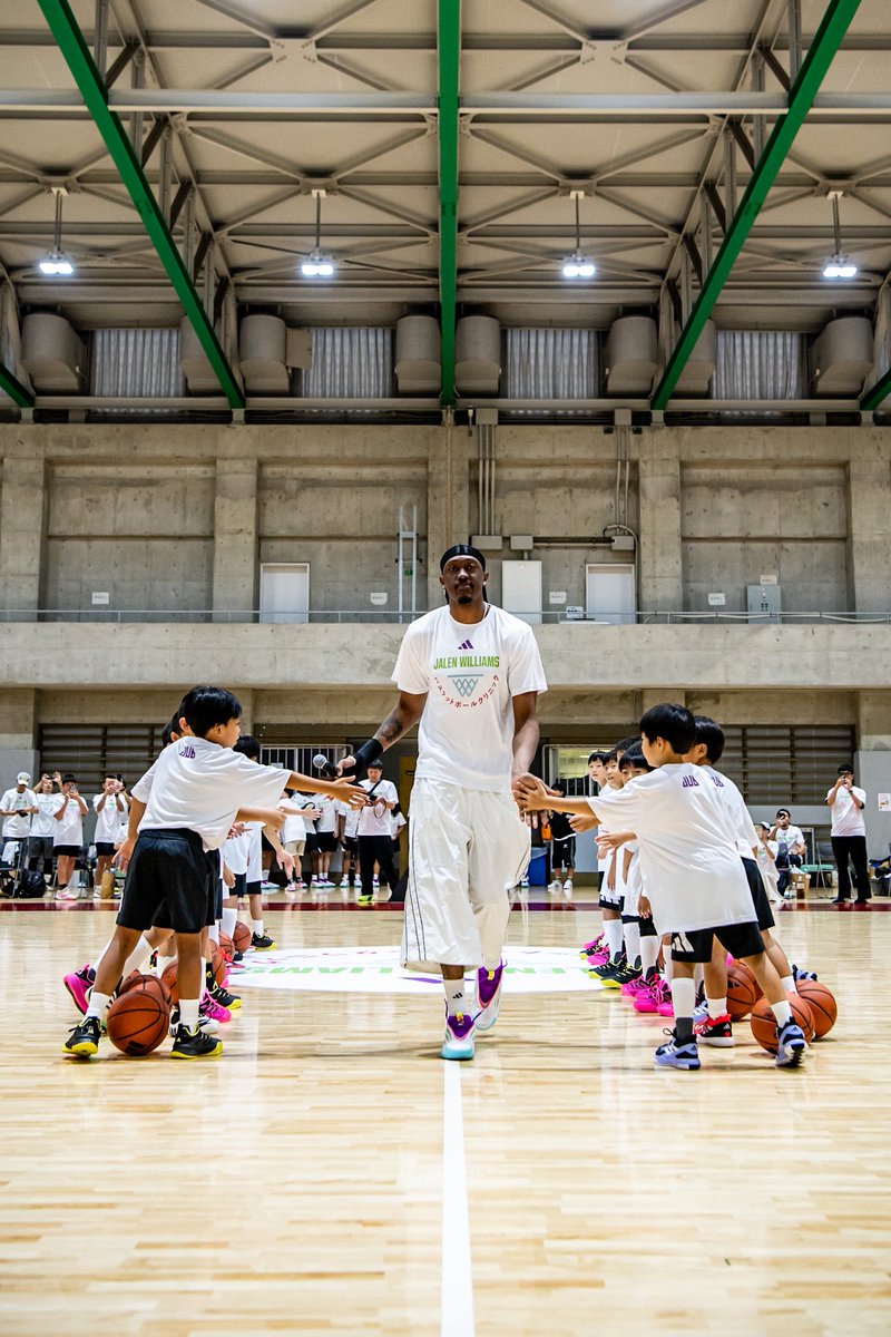 SPACEBALL MAG tweet media