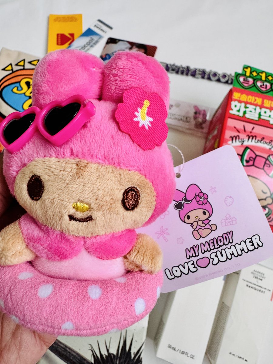 AprilxHazzy's tweet photo. Summer haul ☀️🛍️ #Kodak #Rawquest + the cutest tan My Melody. Shopping therapy is hye~ppiness 🥰 https://t.co/kI6hVrlYP3