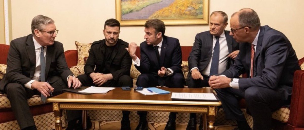 One Tweet Man tweet media