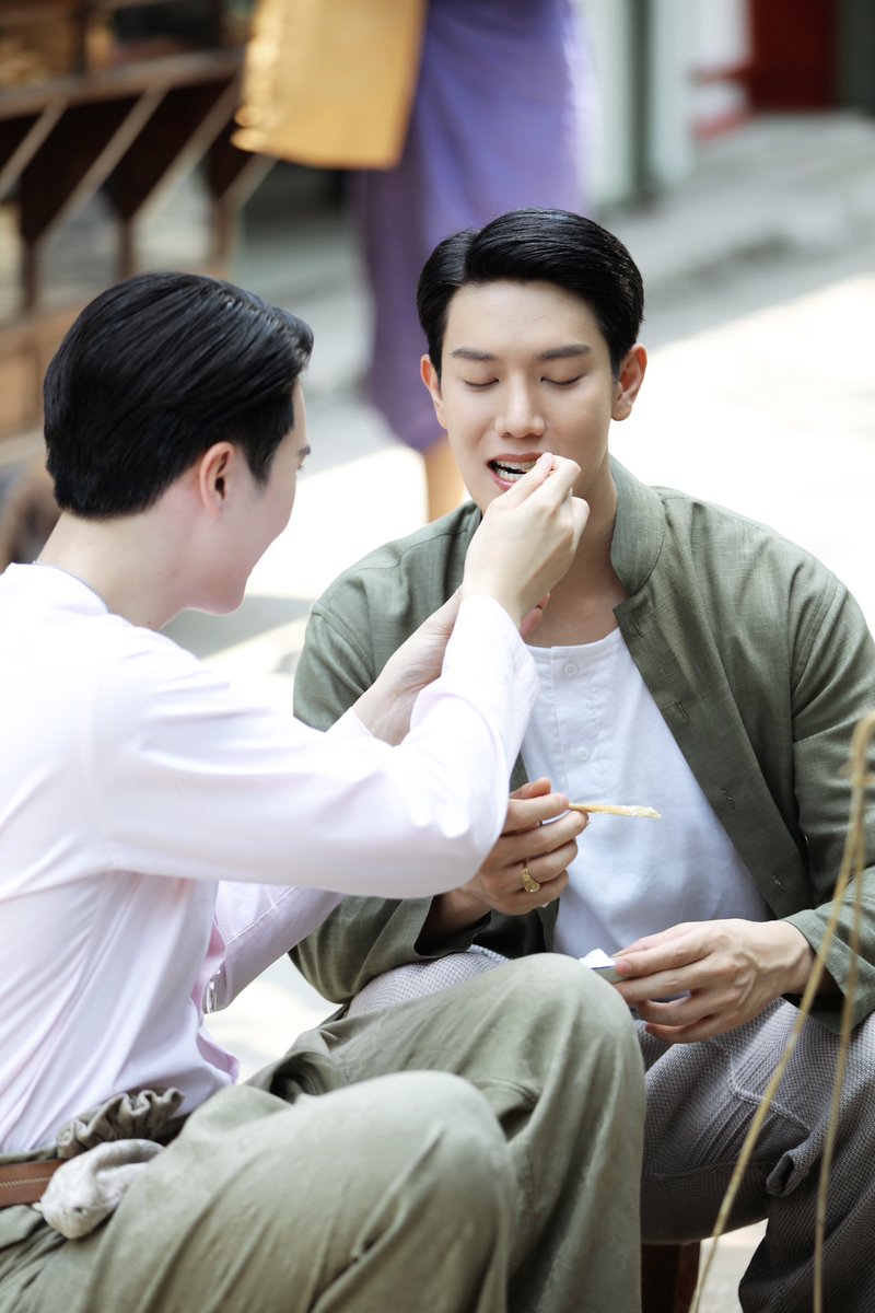 MemoirOfRati's tweet photo. หวาน 100% แต่ไม่ได้หมายถึงขนมถ้วย 😌

#MemoirOfRatiEP9 🖋️
ทุกวันศุกร์ เวลา 20:30 น. ทางช่อง GMM25
รับชมย้อนหลังที่แรกทาง Netflix เวลา 21:30 น. https://t.co/Z3QgBCJ288