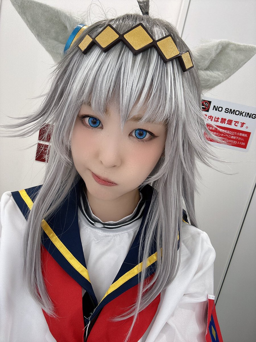 Nanka_ChaN__'s tweet photo. 屋上むかって歩いてます
遅くほー
#コミケ106 https://t.co/8YZa1eDx3C