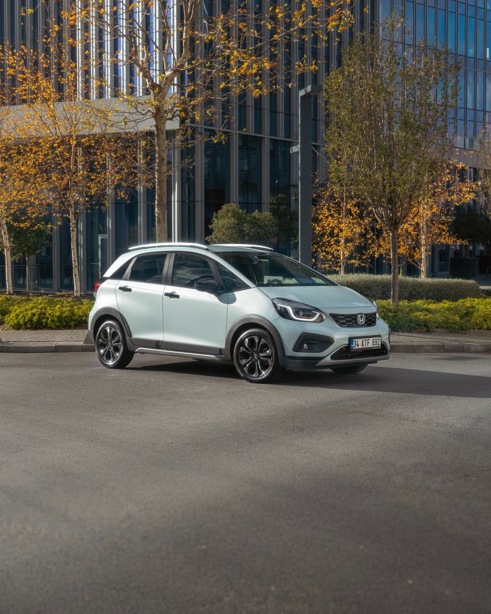 Güne, hibrit enerjisinin dinginliğiyle başlayın. 🌱

#Honda #HondaJazzCrosstar #eHEV