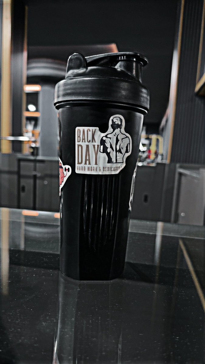 mido4fit's tweet photo. تمرين ظهر صباحي 🔥 
Lat pull down wide grip + close grip
Barble row 
Seated cable row 
Back extension https://t.co/fGYhhzYinK