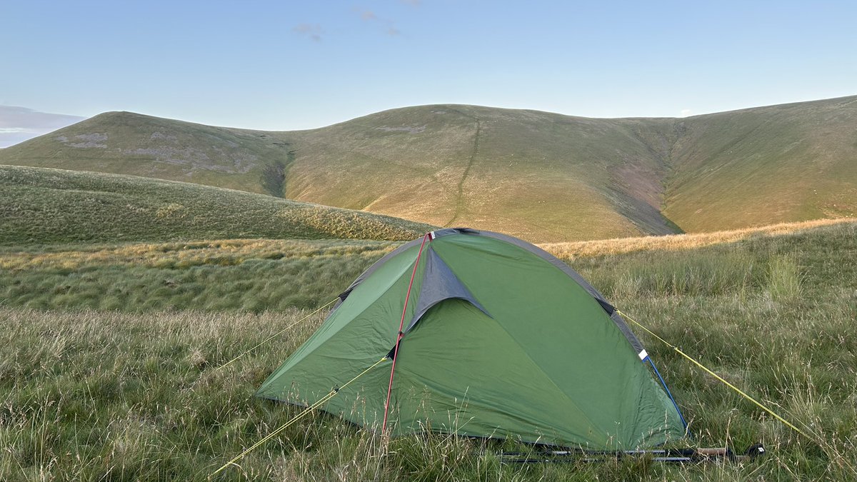 Wild Camp on Meal Fell in aid of #keswickmountainrescue 😃⛰🥾🏕️

youtu.be/b_By4sim67U?si…
