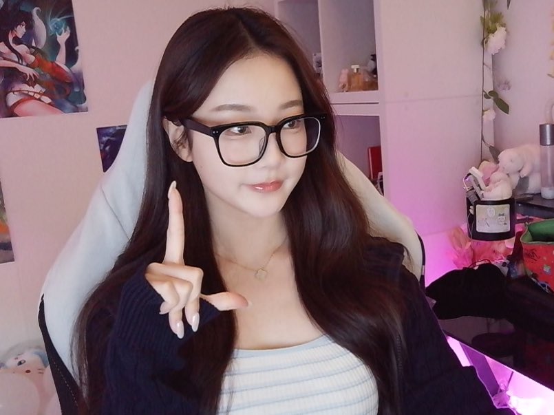 SUPER SATURDAY 💙

twitch.tv/kiittwy