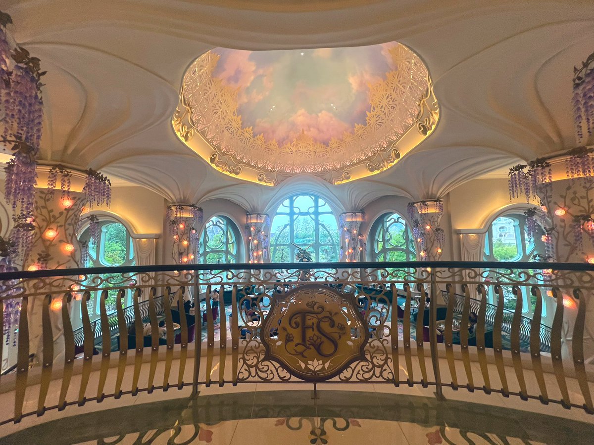 merci_ooo's tweet image. テレビで見ていたところへ😍✨
ファンタジースプリングスホテル✨
綺麗だったよ～🫶🏻💗
ぽつぽつと投稿していく予定です😳
#FSH #ファンスプ
#Dオタ仲間募集