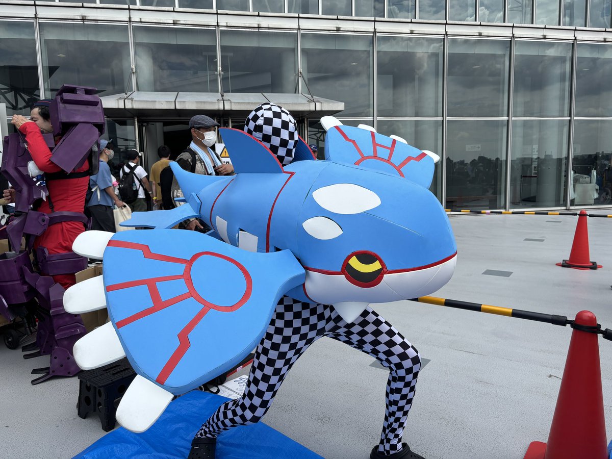 カイオーガとグラードンの戦いのコスプレめっちゃよかった #C106コスプレ