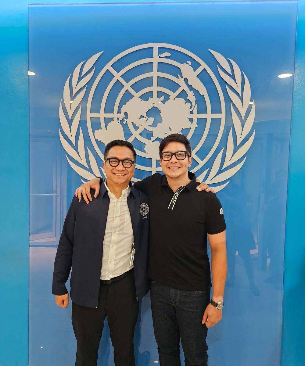 ralph_calinisan's tweet photo. NAPOLCOM Ambassador? UN Ambassador? 🤔🫡🙏
Serbisyo na para sa tao.

#NAPOLCOM
#PulisNgPulis
#AldenRichards

@aldenrichards02 https://t.co/cE5ahPnKHA