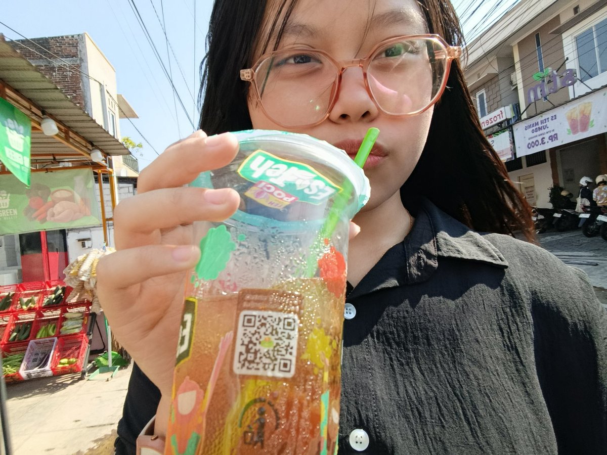 fathiya🕺👀 tweet media