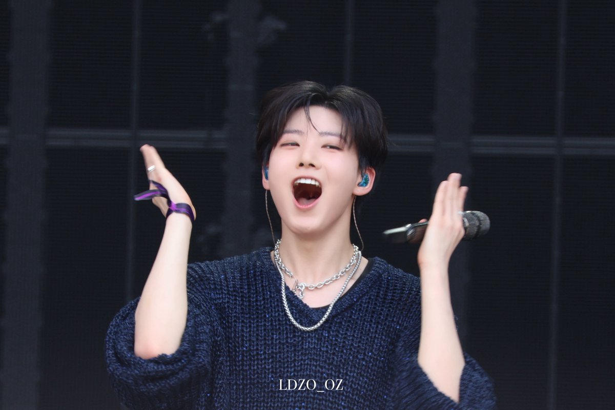 ldzo_0z's tweet photo. 250816 SUMMERSONIC

表情豊可愛♡  ̖́-

 #김준규 #JUNKYU #ジュンギュ #준규 
#트레저 #TREASURE #トレジャー https://t.co/bDBE8fsnWX