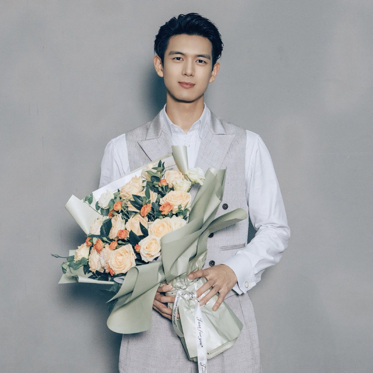Magic_S_k_y's tweet photo. ยืนแบบคุนชายซ่างกวน กับ ยืนแบบหลี่เซี่ยน 🤭

เปิดเหม่ง คือ หล่อมากกกกกกก  

#LiXian #หลี่เซี่ยน 
#长风起 #ChangFengQi https://t.co/YmCZxmb4Ia