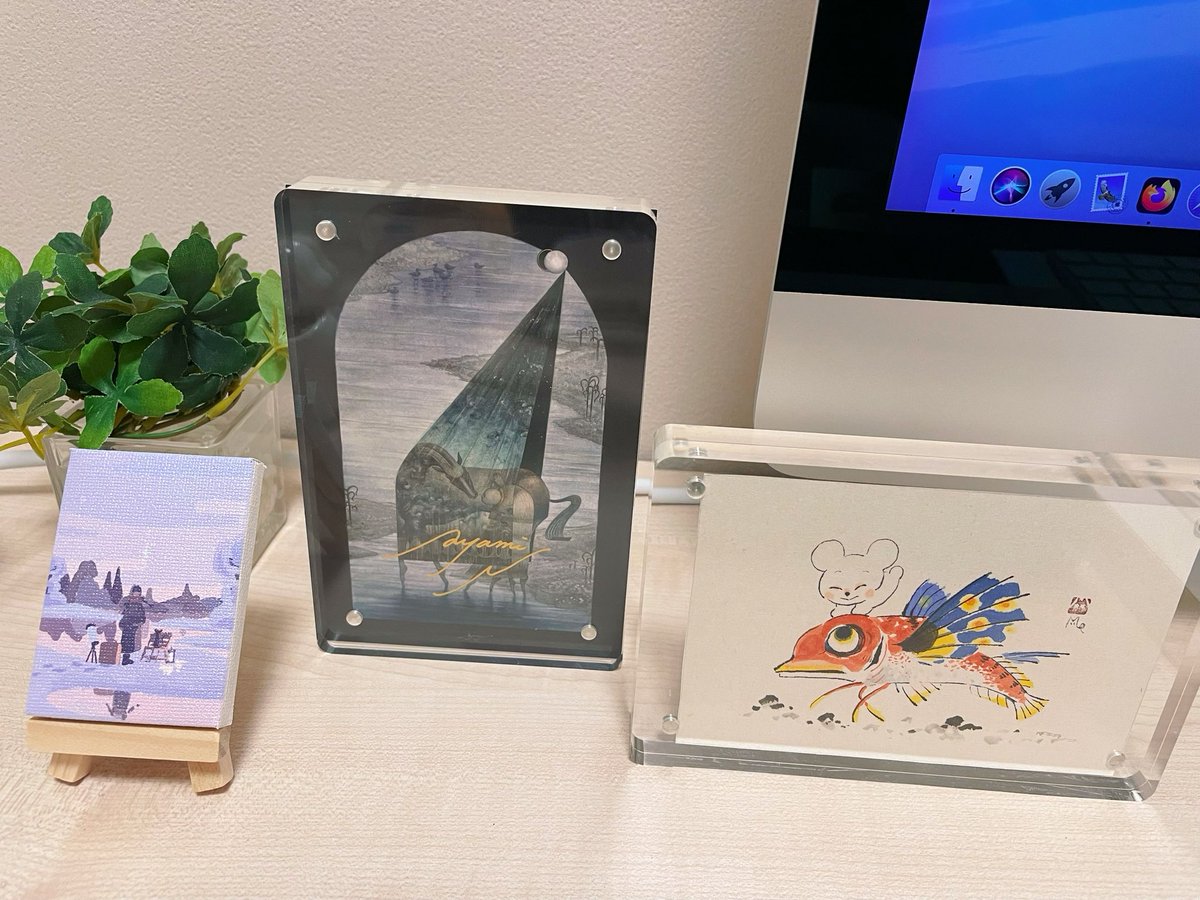 やっと全部額装できた！癒される✨

こまちみゆたさん(<a href="/miyutaeokiba/">こまちみゆた</a>)としまざきジョゼさん(<a href="/joseeshimazaki/">しまざきジョゼ</a>)と中島綾美さん(<a href="/ayamiMTG/">中島 綾美【MTG】</a>)のイラスト。