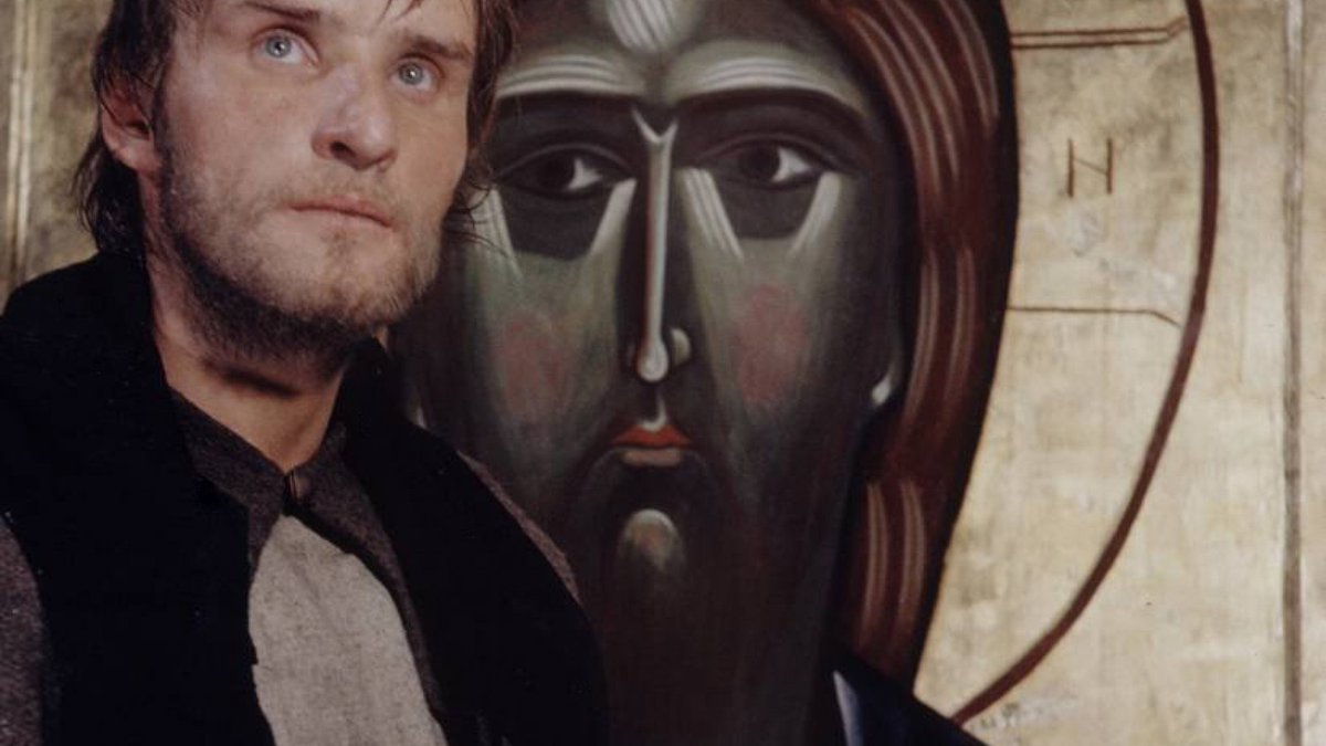 Veo que #Rublev es tendencia. Por fin es reconocida por el público la obra magna de Andréi Tarkovski sobre la vida  del monje pintor ruso, Andrei Rublev, que fue a Moscú para pintar los frescos de la catedral de la Asunción del Kremlin.