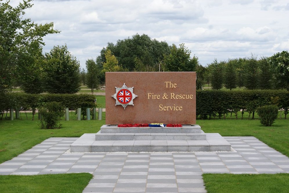 FireMemTrust's tweet image. On Monday 1st September 2025, we gather at the National Memorial Arboretum to remember and honour the firefighters who made the ultimate sacrifice. 

The Firefighters Memorial Trust’s Annual Service of Remembrance begins at 12:00. 

All are welcome.