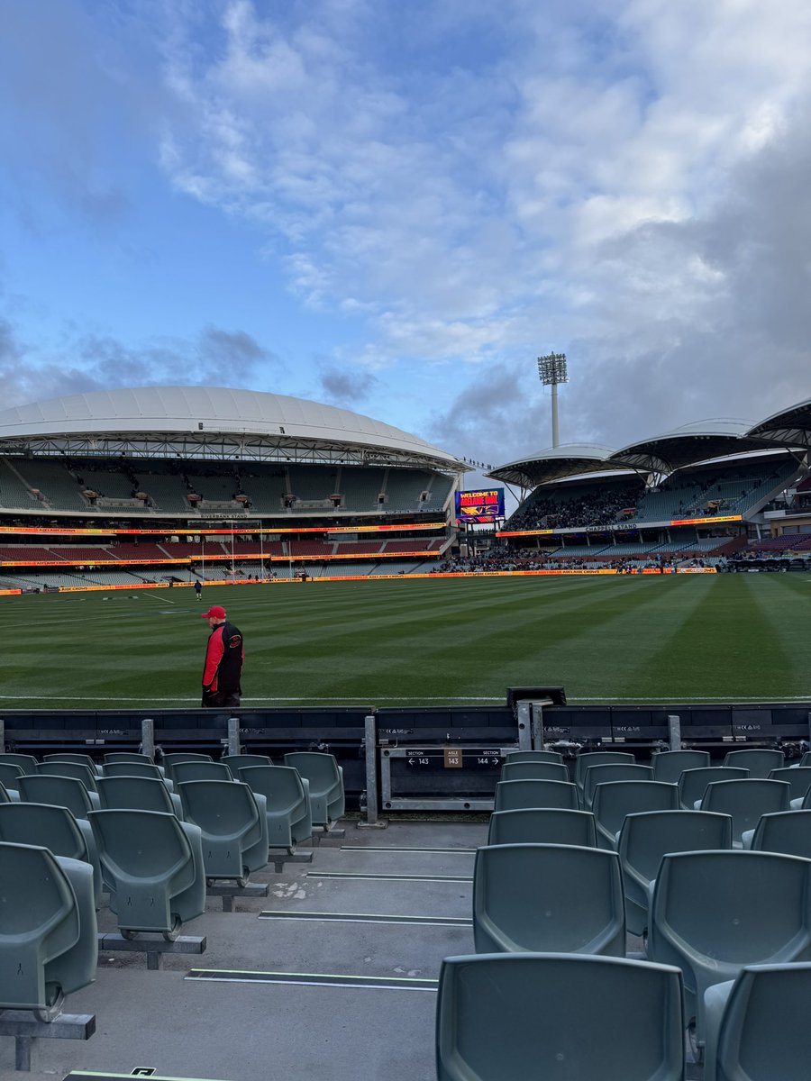 Only 1 place to be on a Saturday night!! #GoPies