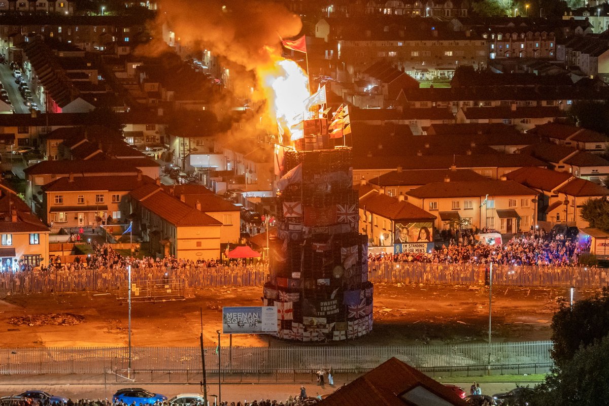 BelTel's tweet photo. Union flags and poppy wreaths were among items burned on bonfires set ablaze in the Bogside and Creggan areas of Derry last night. 

🎥 https://t.co/zTIwM1RpWz https://t.co/WPx4gv9rQC