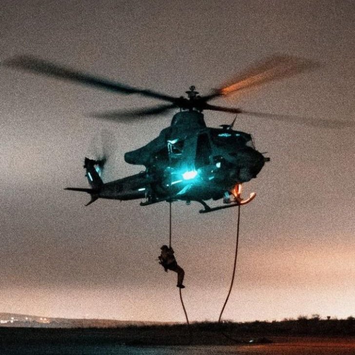 adonispara's tweet image. Time is indifferent.