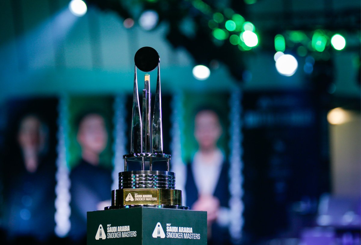tatiana_referee's tweet image. Final day of #SaudiArabiaMasters here in Jeddah. Who will take this trophy home @ronnieo147 or @nr147 ? Massive good luck to the man in the middle @JulianBell147 officiating his first @WeAreWST ranking final 👏