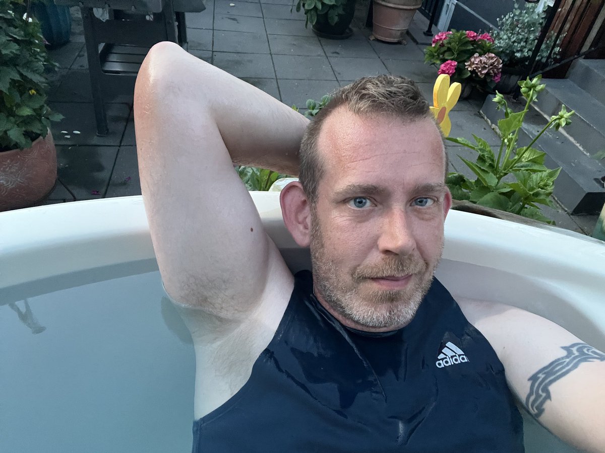 WetandmessyDK 🇩🇰 tweet media