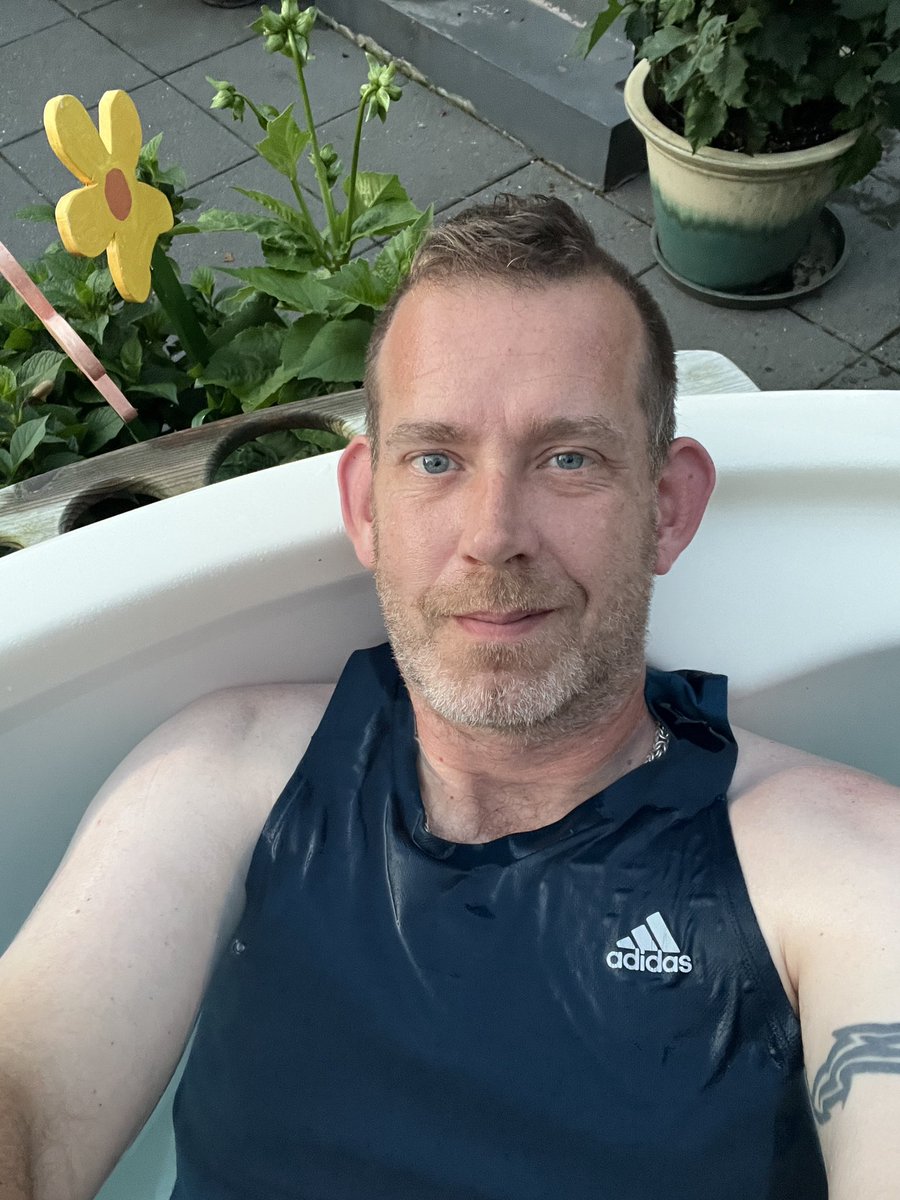 WetandmessyDK 🇩🇰 tweet media