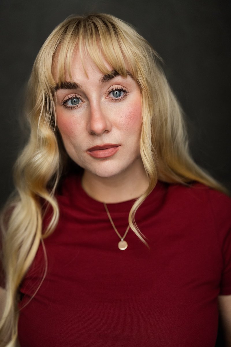 Absolutely convinced that nothing makes an actor feel more momentarily invincible than new headshots 😂✨ Magically all my worries dissipate &amp; suddenly the world is my oyster 🎥 Think these are my fave headshots ever, no one quite does it like <a href="/yellowbellyfoto/">YellowBellyPhoto</a> ❤️