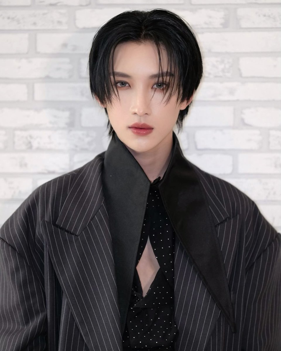 #Noeulnuttarat #MagentaBoy #BoNoH #S2TheSunset #Horizone
<a href="/Noeul_lee6/">Noeul</a> via <a href="/mirror_mirrorth/">MirrorThailand</a>

"If I'm comfortable being with someone, I don't focus on whether they're a woman or a man. Just the fact that person makes my heart flutter. They are my safe zone. I can be with anyone, as