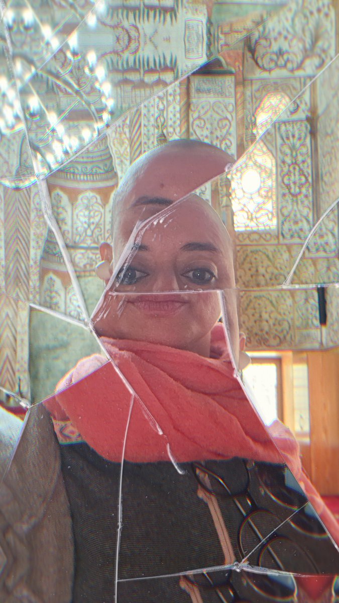 No estás sola <a href="/IbtissameBetty/">I. Betty Lachgar ♀️🔥</a>
Te quieren rota, pero te levantas.
Te quieren callar, pero tu voz retumba en nosotras🫂
Entre muros y barrotes intentan quebrarte, pero no entienden que una mujer consciente es más fuerte que cualquier prisión.
#FreeBetty
#TodasSomosBetty